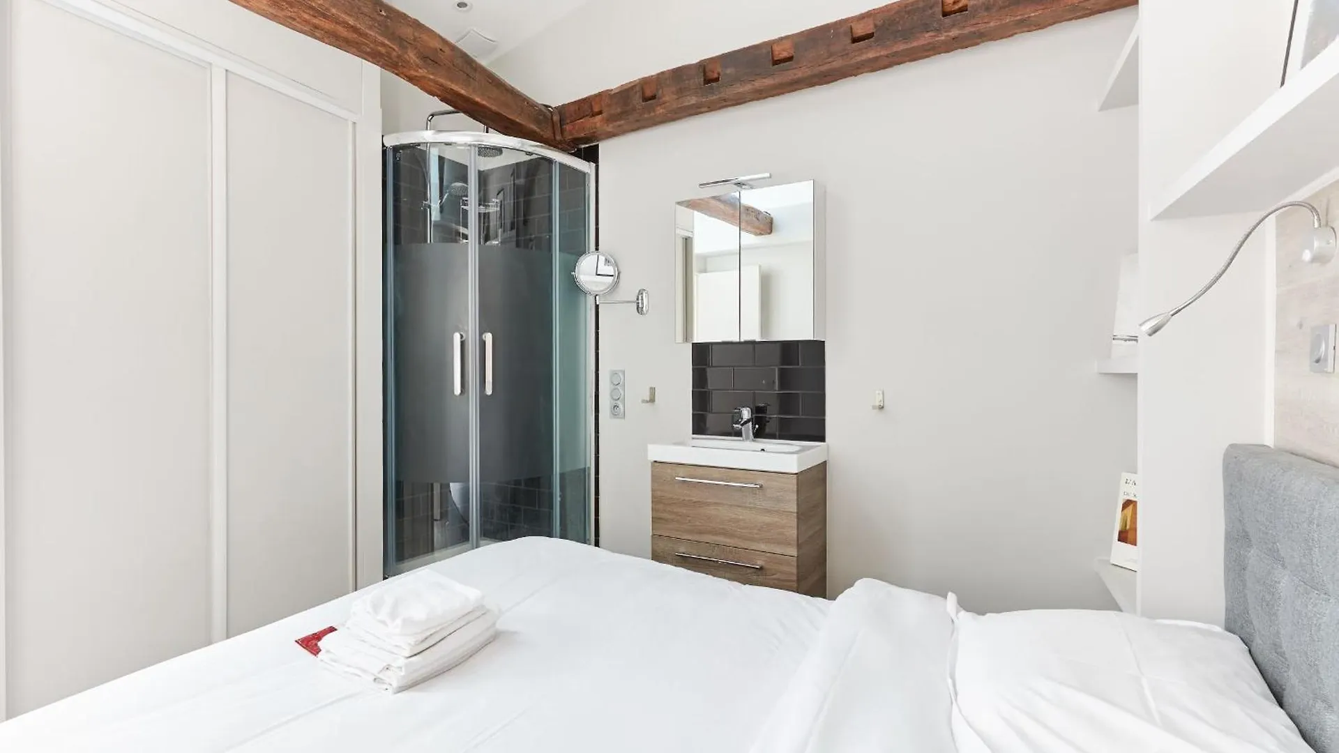 Jardin Du Luxembourg With Balcony - Cityapartmentstay باريس شقة